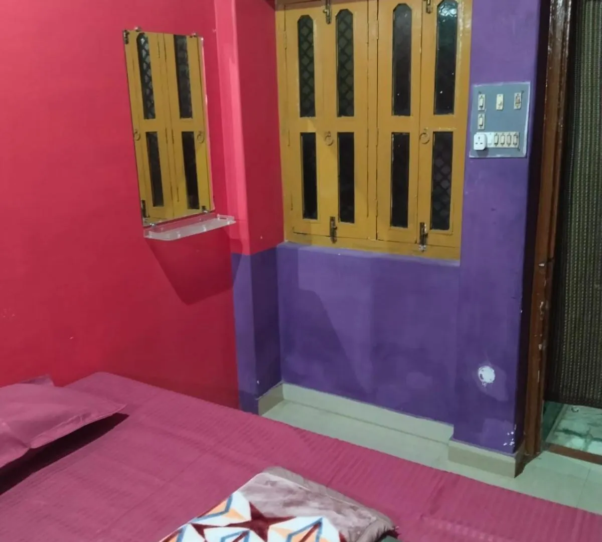 Shree Krishna Family Home Stay Váránasí